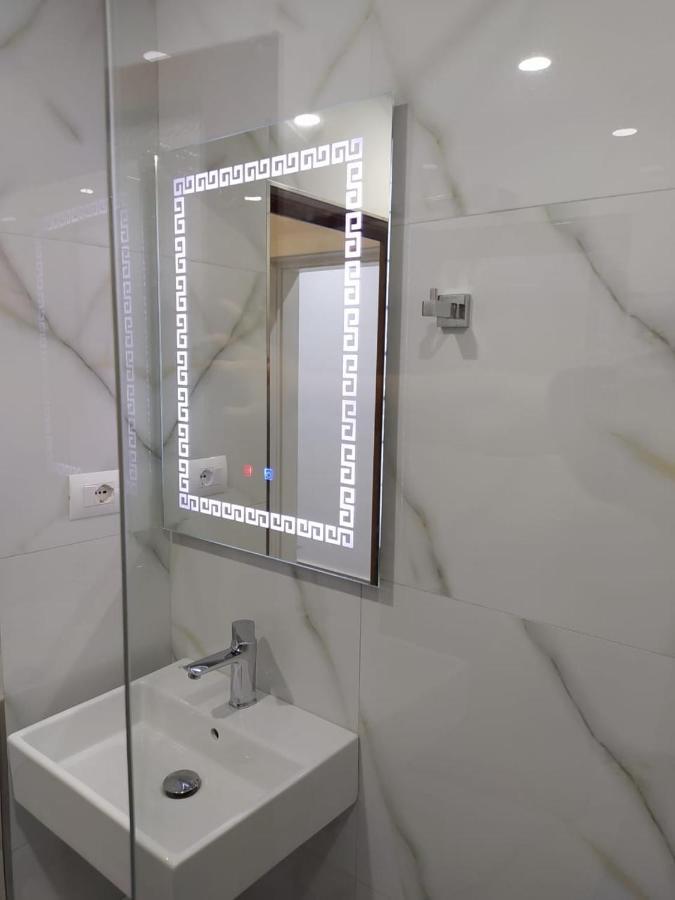 Hotel Elisabet Saranda Dış mekan fotoğraf