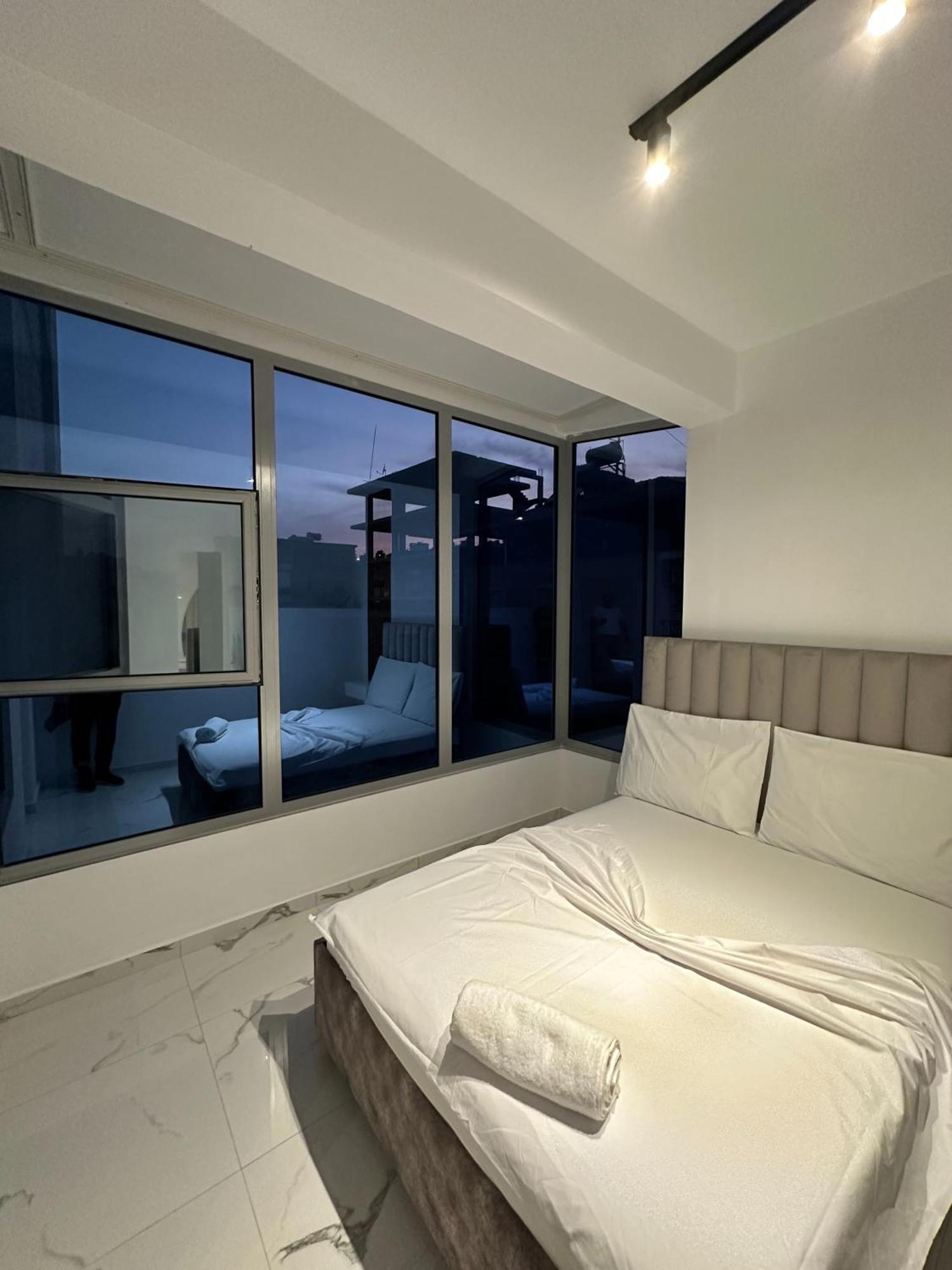 Hotel Elisabet Saranda Dış mekan fotoğraf