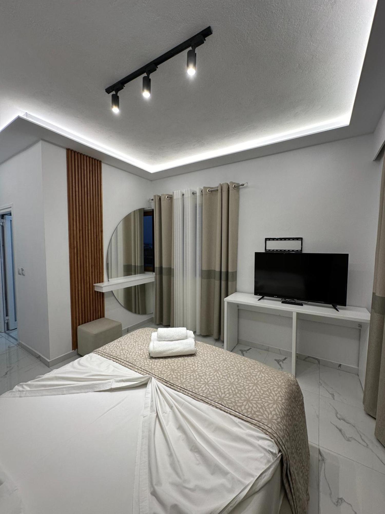 Hotel Elisabet Saranda Dış mekan fotoğraf